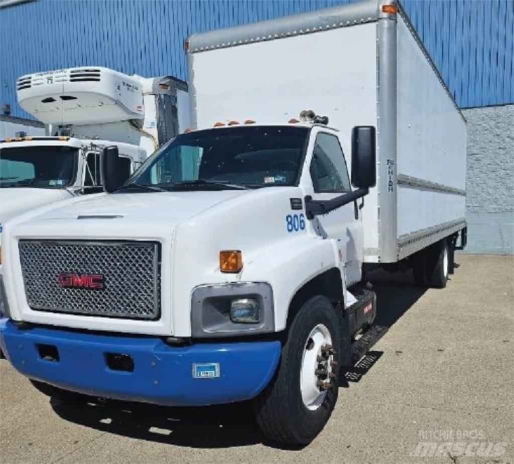 GMC C7500 Фургони