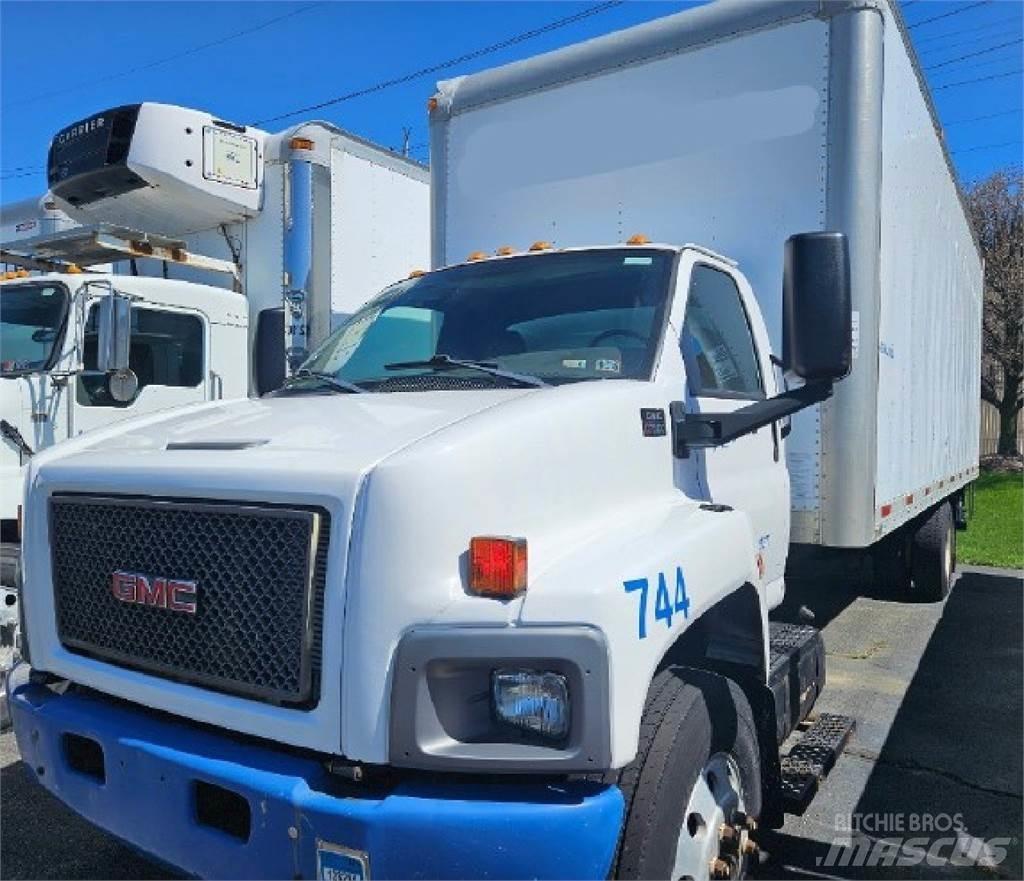 GMC C7500 Фургони
