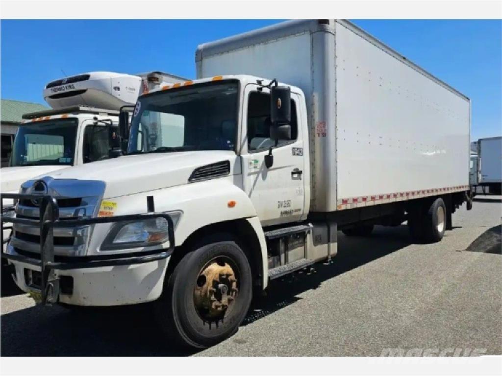 Hino 268 Фургони