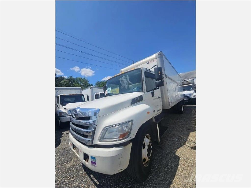 Hino 268 Фургони