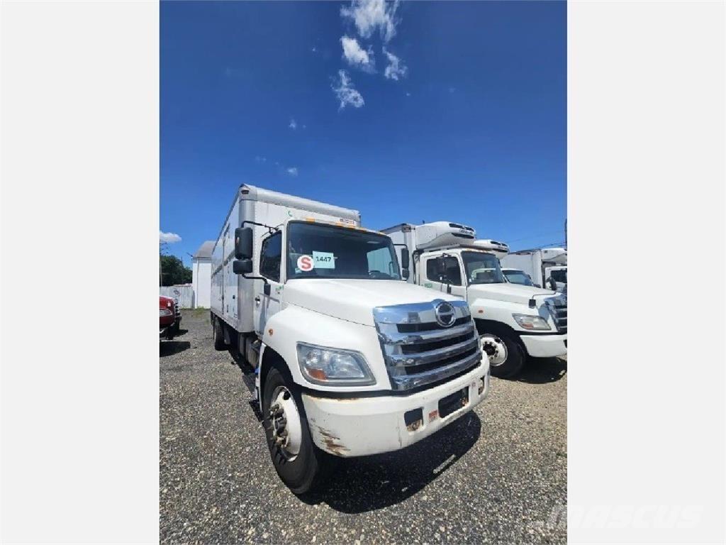 Hino 268 Фургони