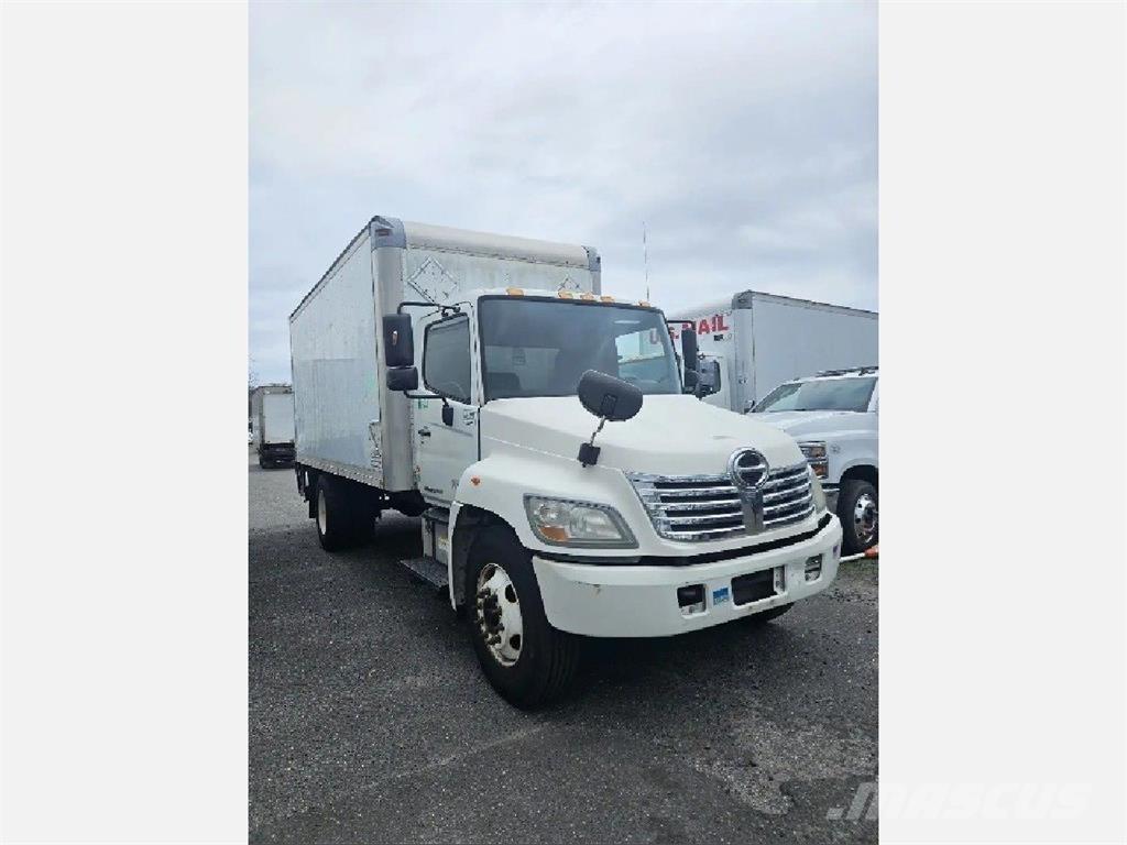 Hino 268 Фургони