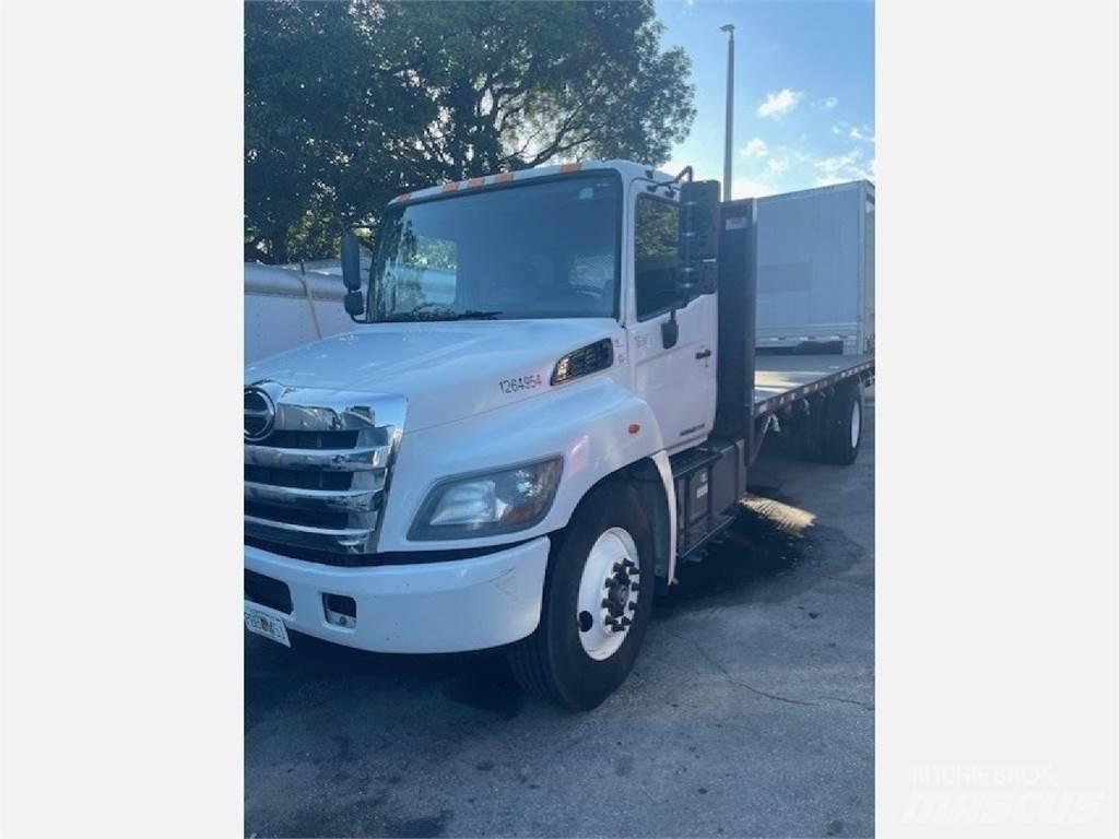 Hino 338 Вантажівки-платформи/бокове розвантаження