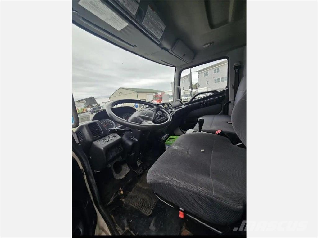 Hino 338 Рефрижератори