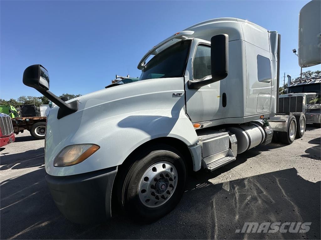 International LT625 Тягачі