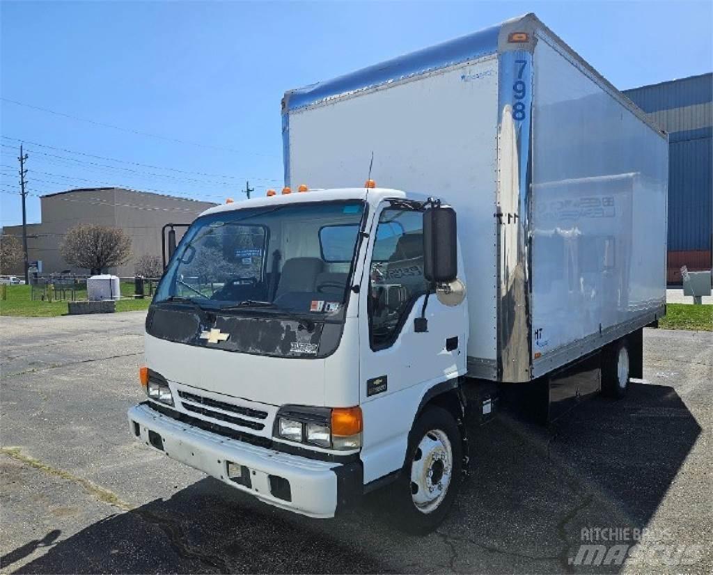 Isuzu NPR Фургони