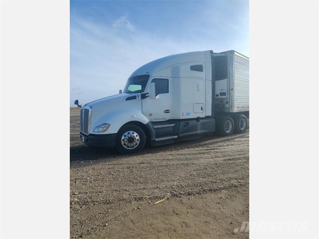 Kenworth T680 Тягачі
