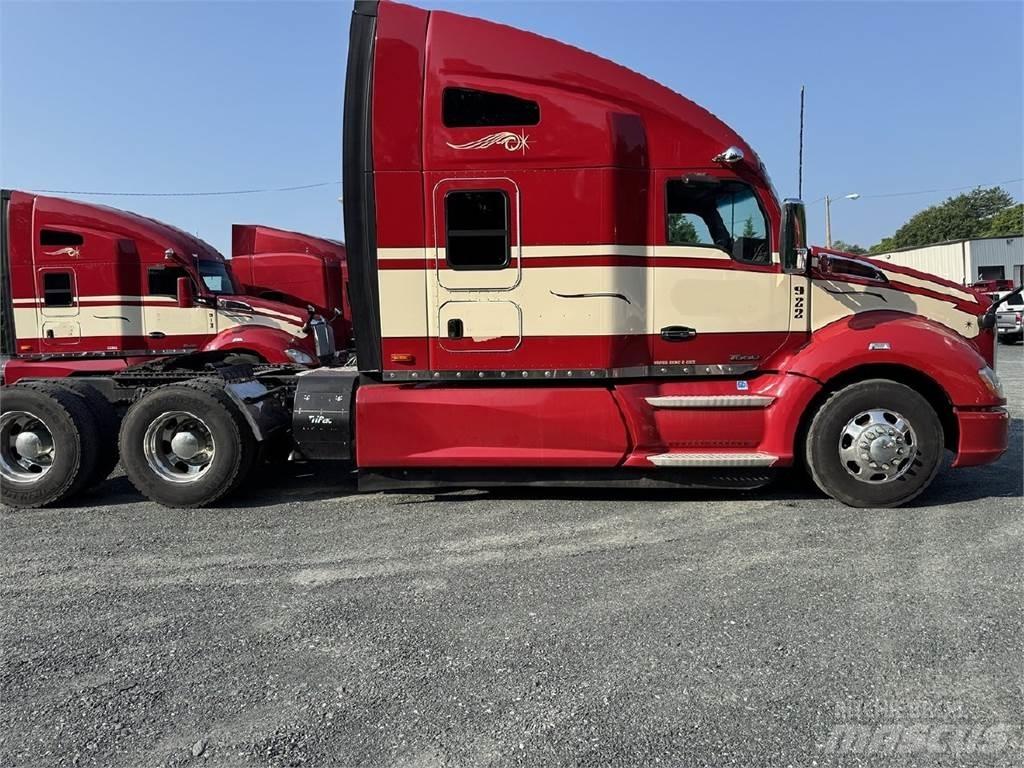 Kenworth T680 Тягачі
