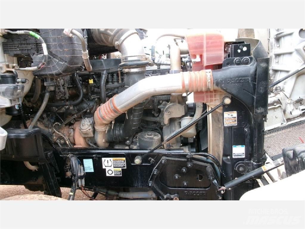 Kenworth T880 Тягачі