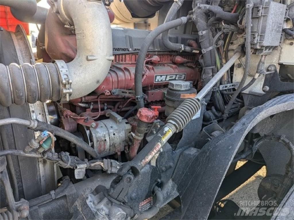 Mack AN64T Тягачі