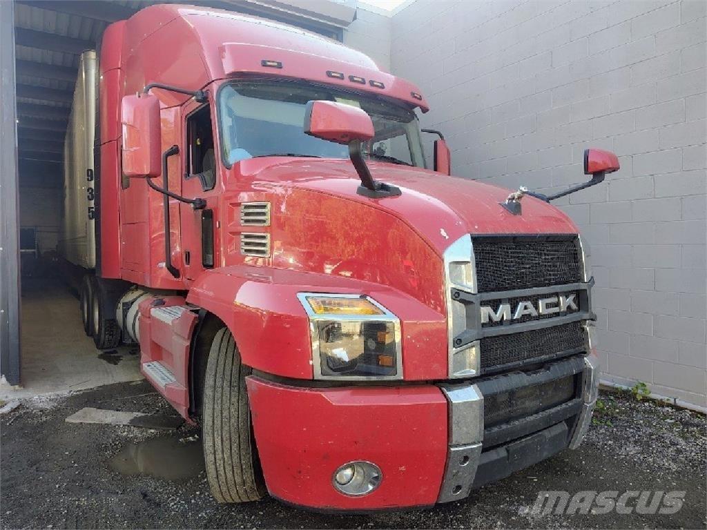 Mack Anthem 64T Тягачі