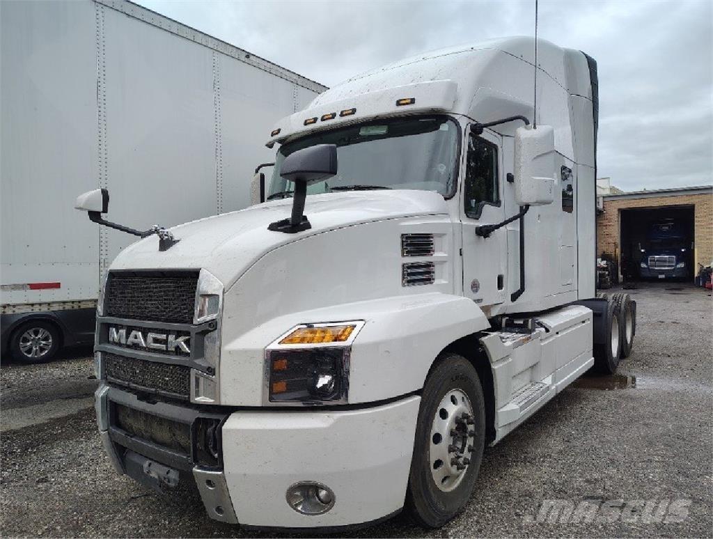 Mack Anthem 64T Тягачі
