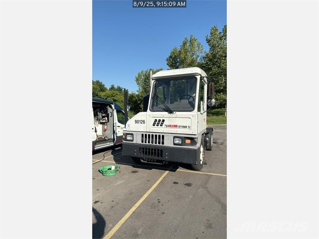 Ottawa T2 4x2 Термінальні трактори