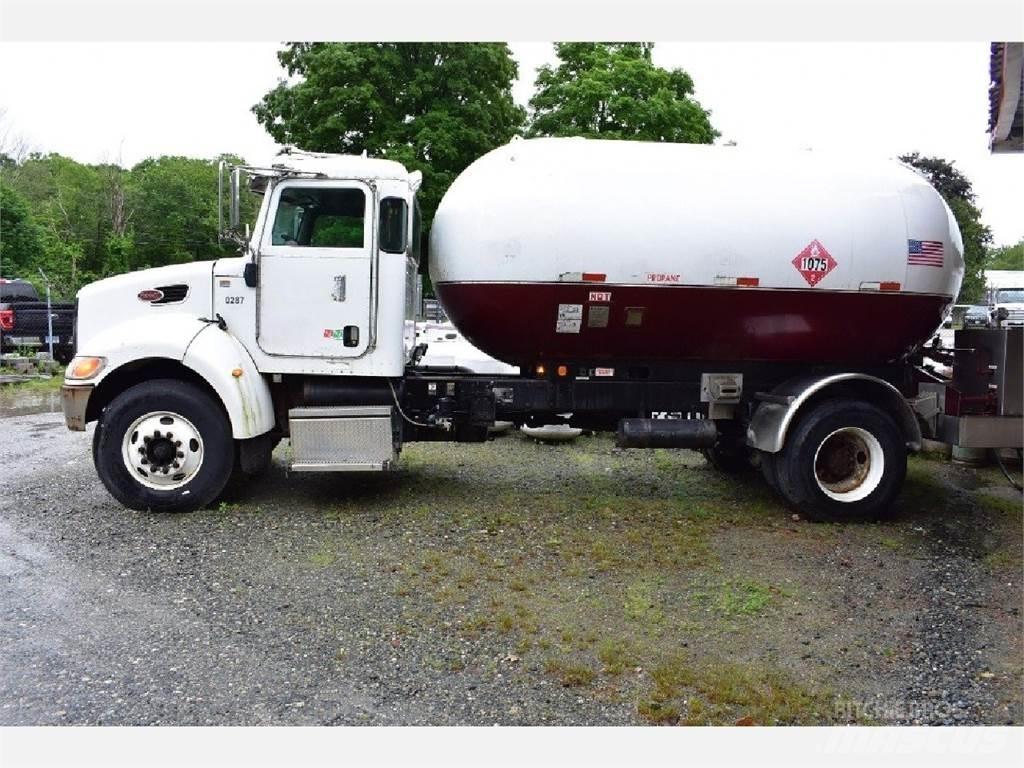 Peterbilt 335 Вантажівки / спеціальні