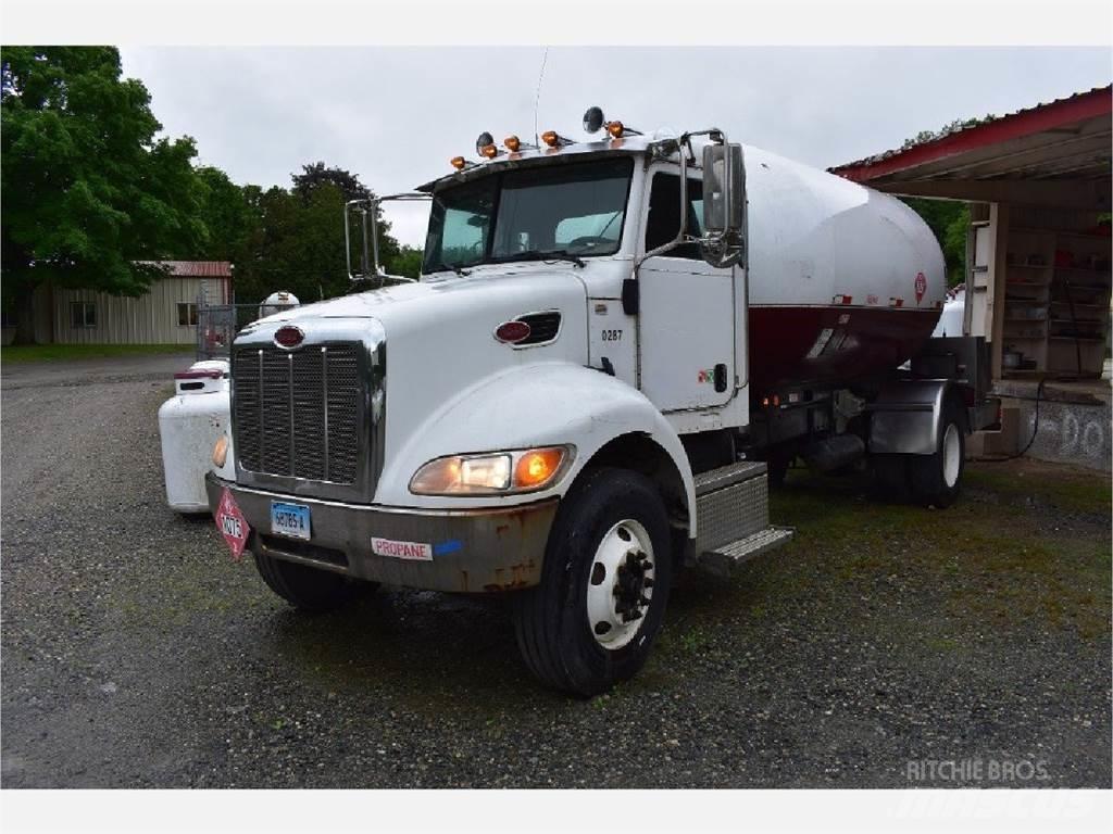 Peterbilt 335 Вантажівки / спеціальні