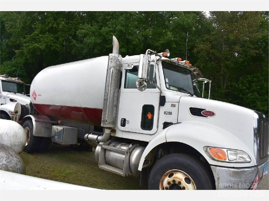 Peterbilt 335 Вантажівки / спеціальні