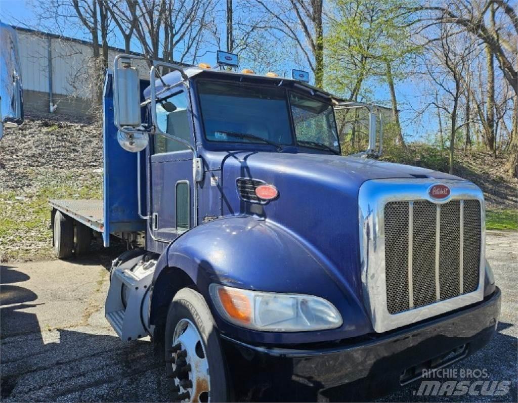 Peterbilt 337 Вантажівки-платформи/бокове розвантаження