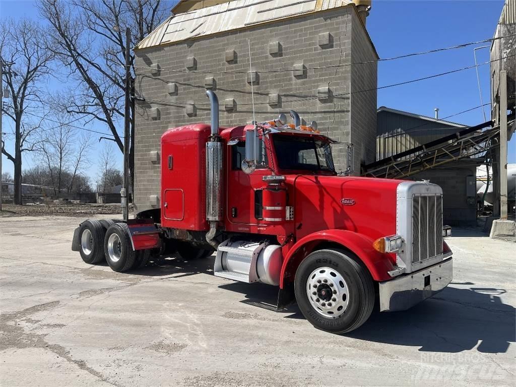 Peterbilt 378 Тягачі