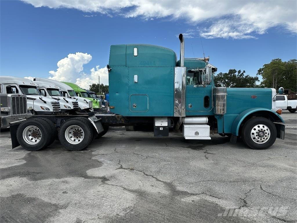 Peterbilt 379 Тягачі