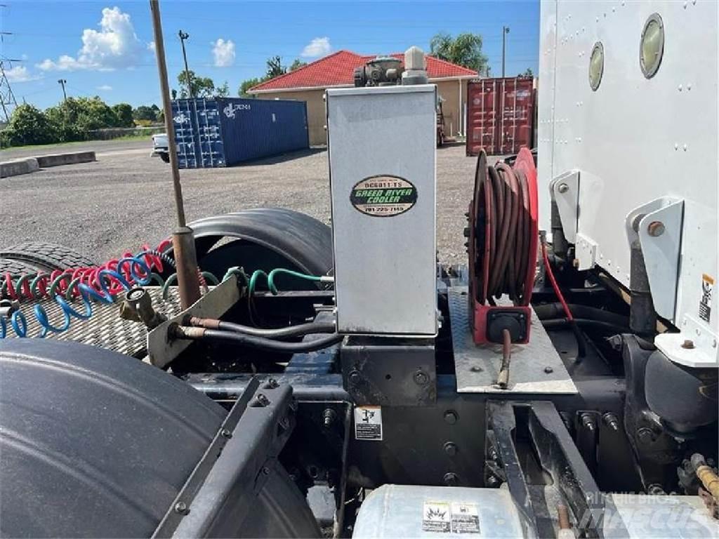 Peterbilt 389 Тягачі
