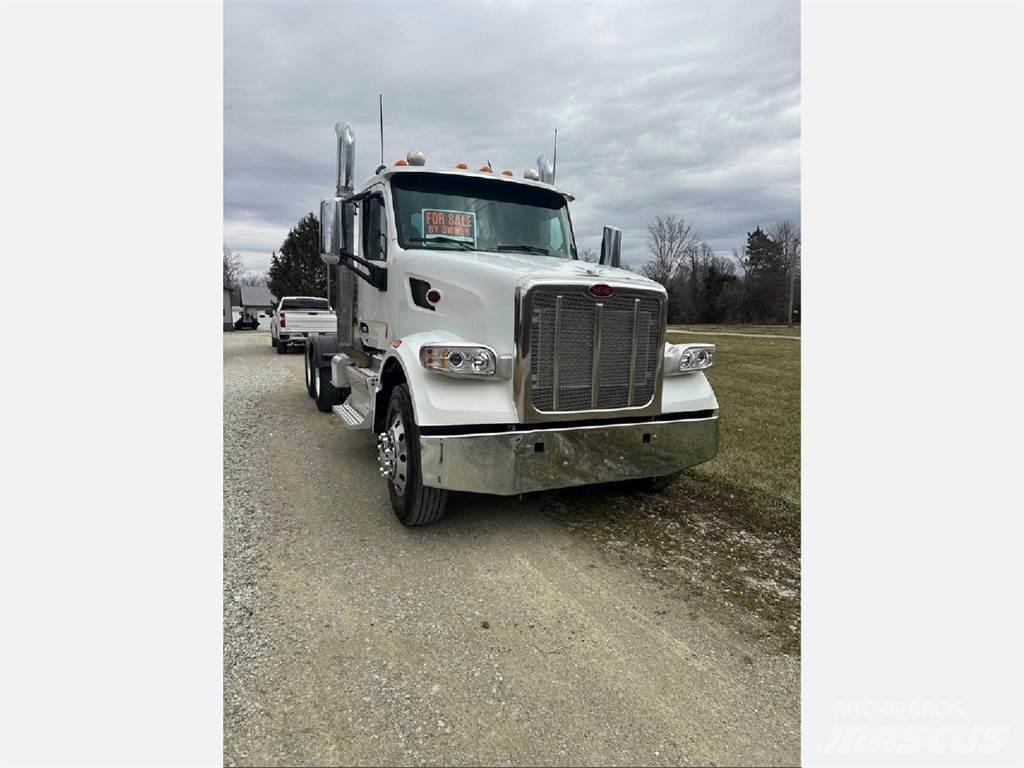 Peterbilt 567 Тягачі