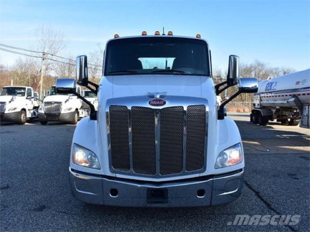 Peterbilt 579 Тягачі