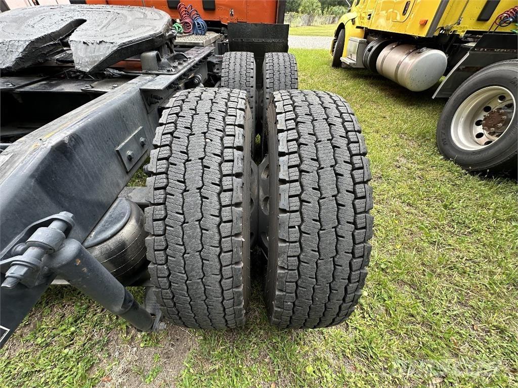 Peterbilt 579 Тягачі