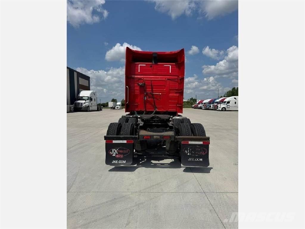 Volvo VNL 860 Тягачі