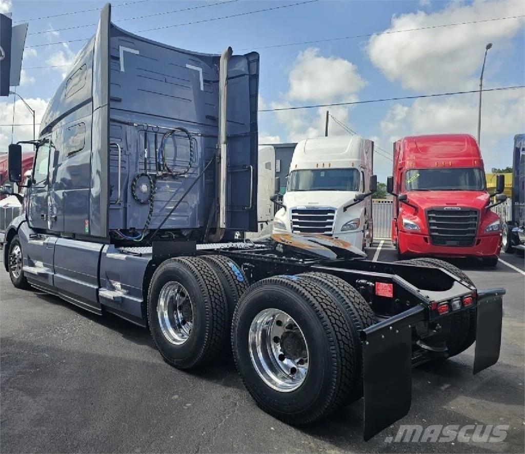 Volvo VNL64T760 Тягачі