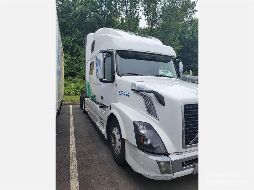 Volvo VNL64T780 Тягачі