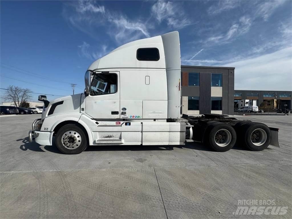 Volvo VNL670 Тягачі