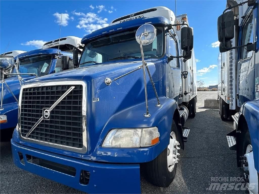 Volvo VNM64T200 Рефрижератори