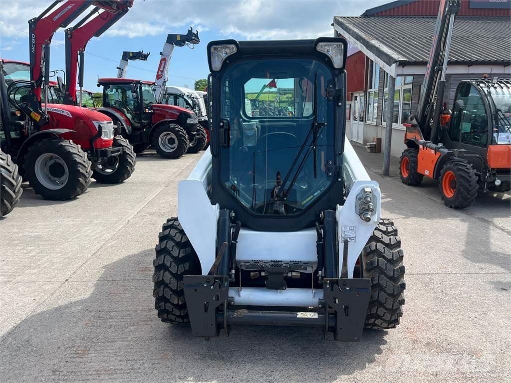 Bobcat S550 Міні-навантажувачі