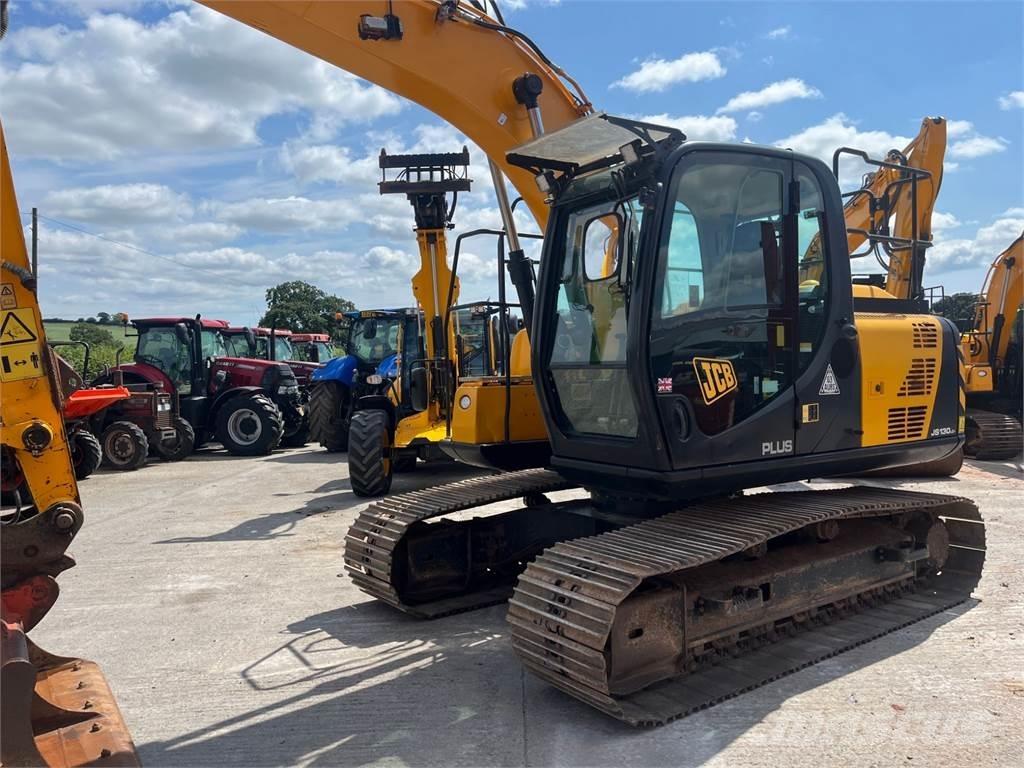 JCB JS130 LC Гусеничні екскаватори