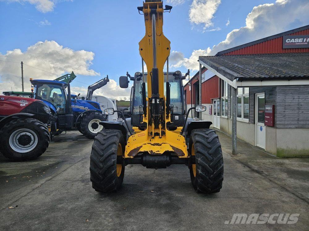 JCB TM310S Телескопічні навантажувачі