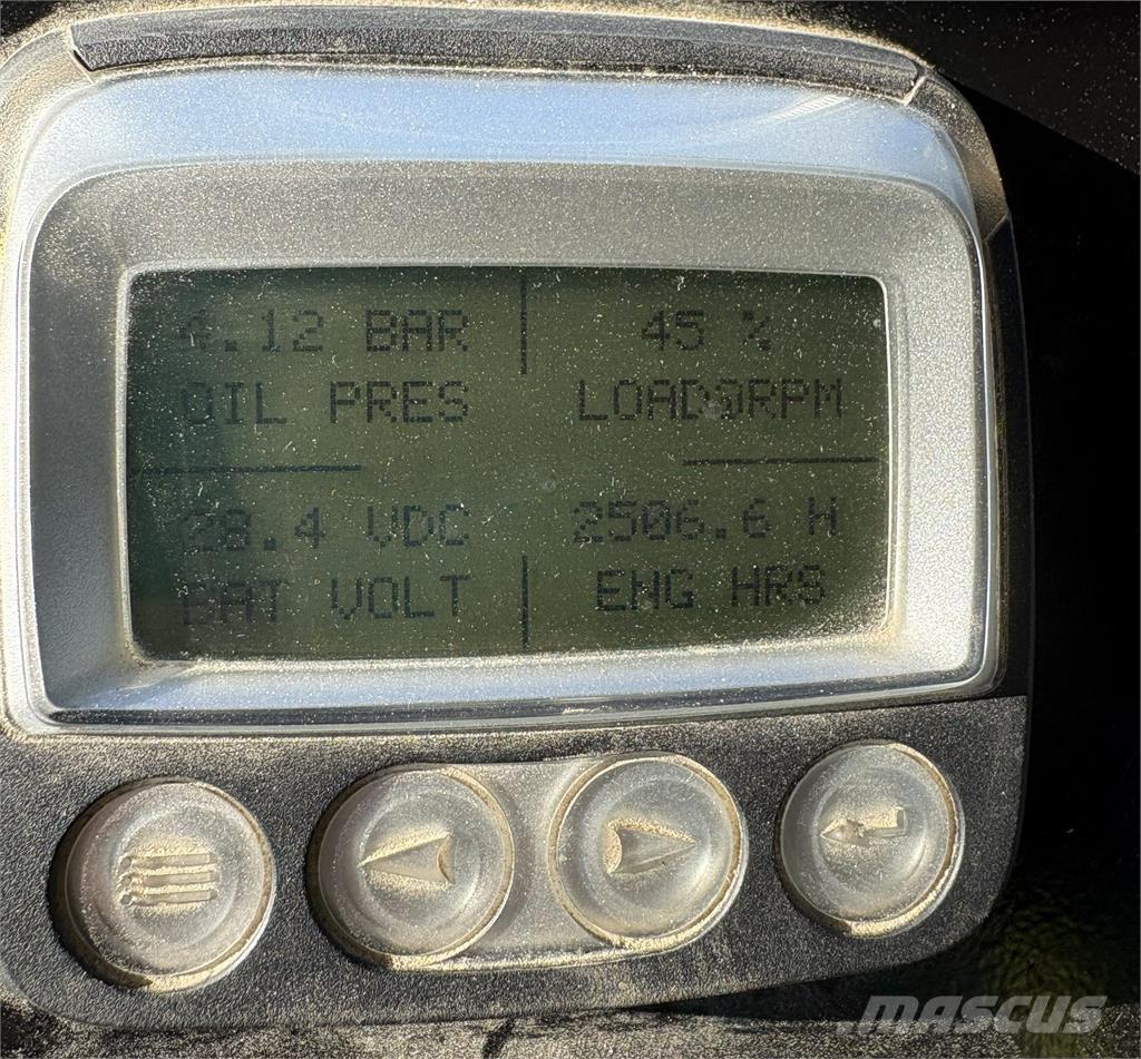  ART 240 ART 240 Пневматичні катки