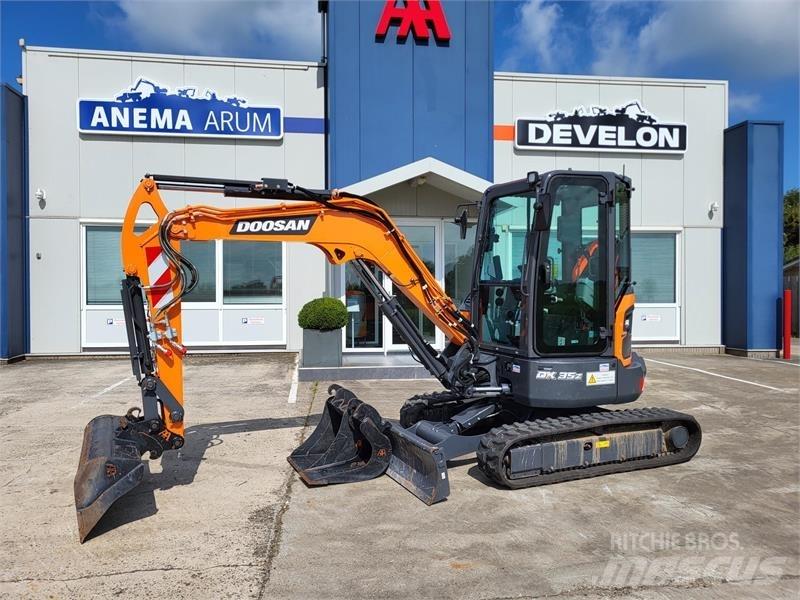 Develon DX35z-7 Міні-екскаватори < 7т