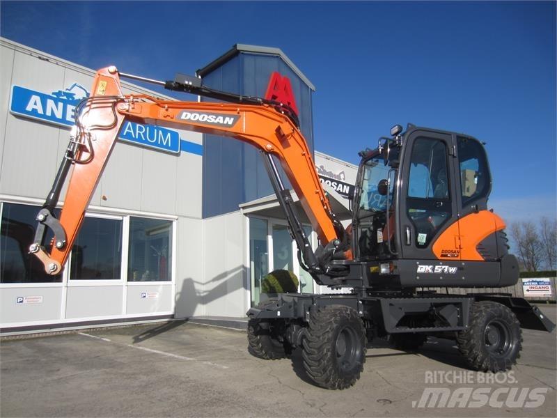 Develon DX57W-7 Міні-екскаватори < 7т