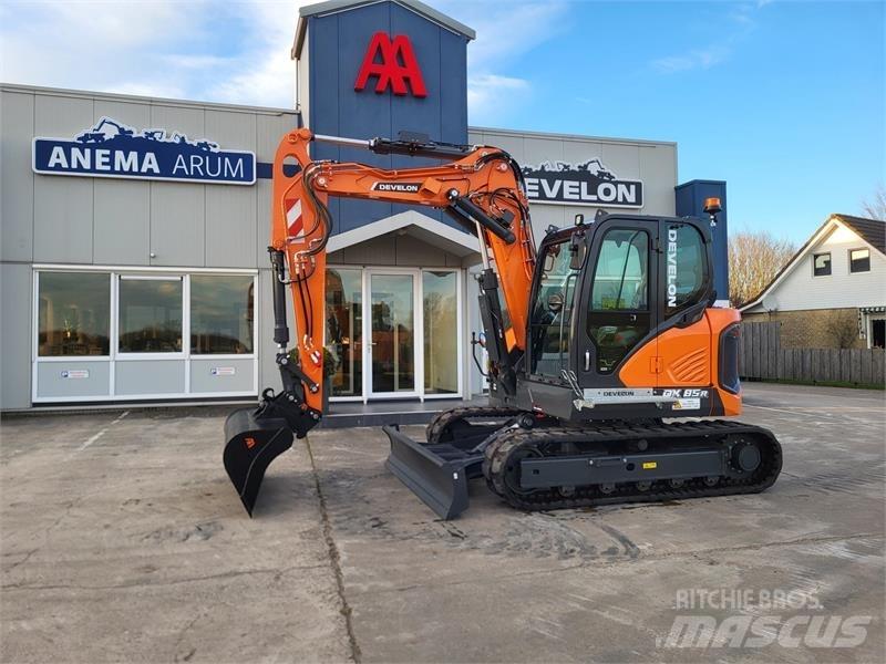 Develon DX85R-7 Середні екскаватори 7т. - 12т.
