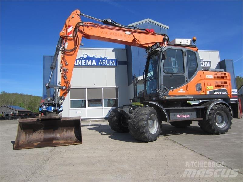 Doosan DX140W-3 Колісні екскаватори