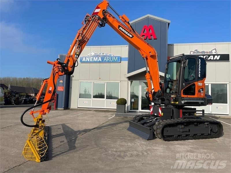 Doosan DX63-3 Середні екскаватори 7т. - 12т.