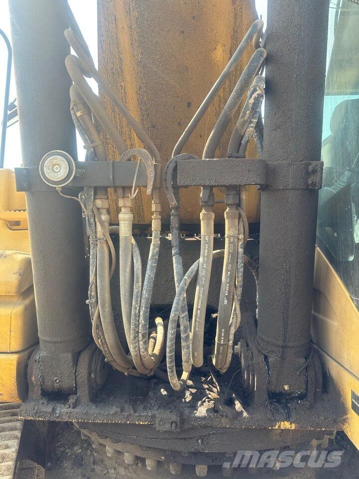 CAT 336D Гусеничні екскаватори