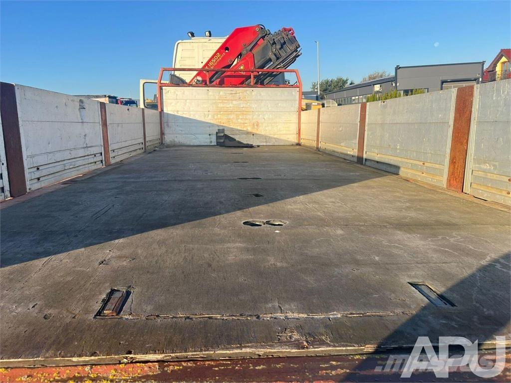 Volvo FM12 Вантажівки-платформи/бокове розвантаження