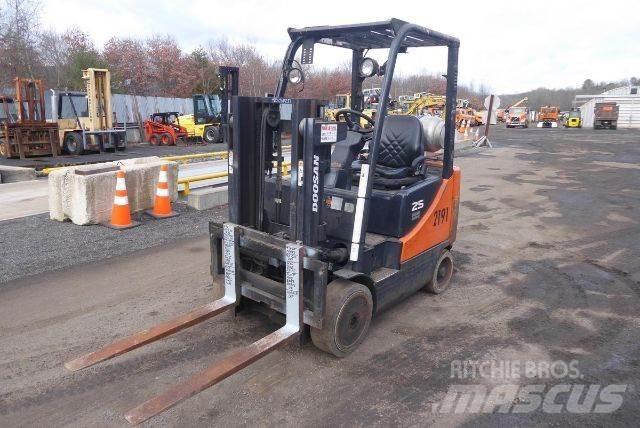 Doosan GC25P-5 Інше