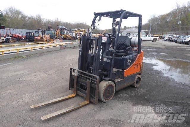 Doosan GC25P-5 Інше