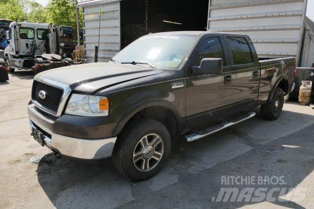 Ford F150 XLT Пікапи / Бічне розвантаження