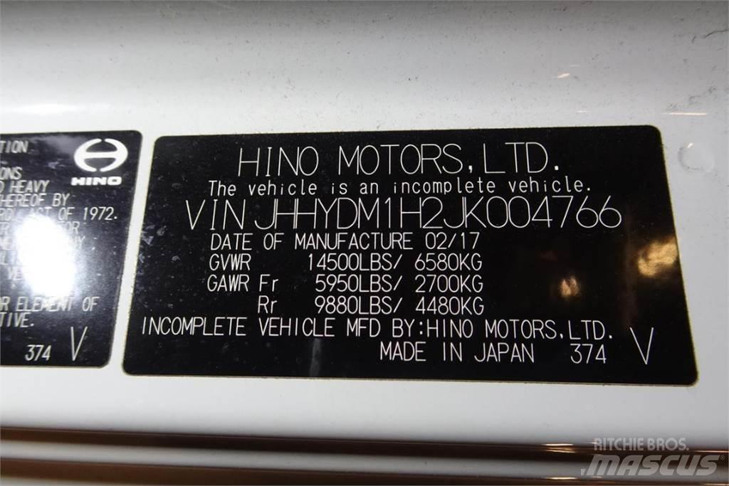 Hino 155 Фургони