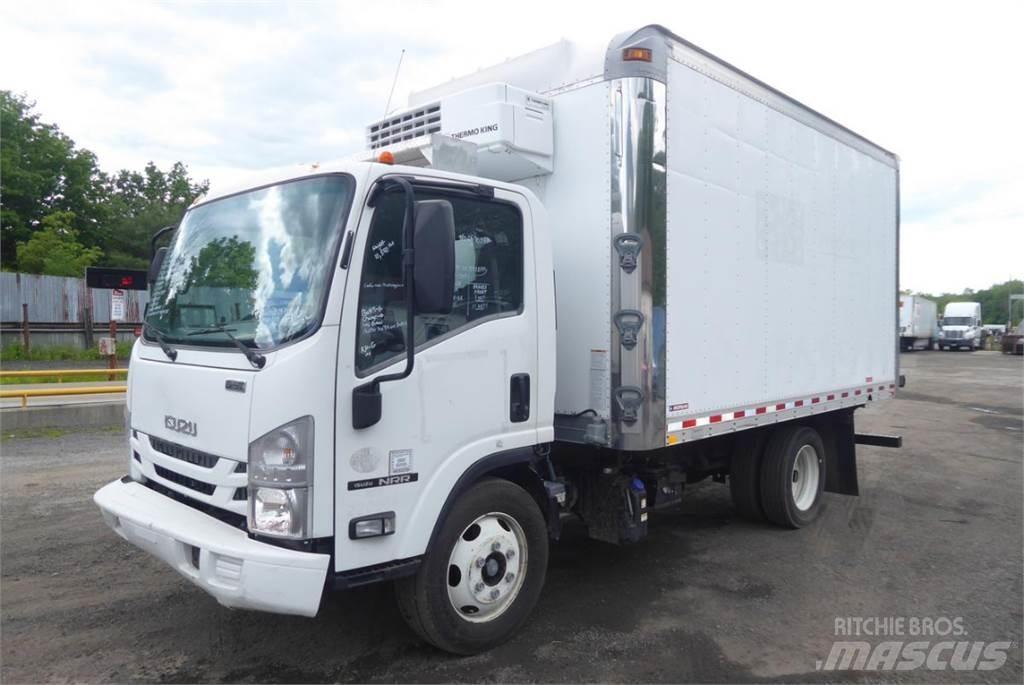Isuzu NPR Фургони