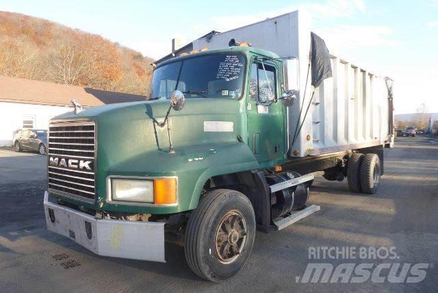 Mack CH612 Самоскиди