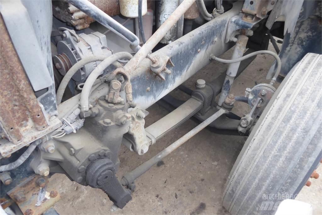 Mack CH613 Шасі з кабіною
